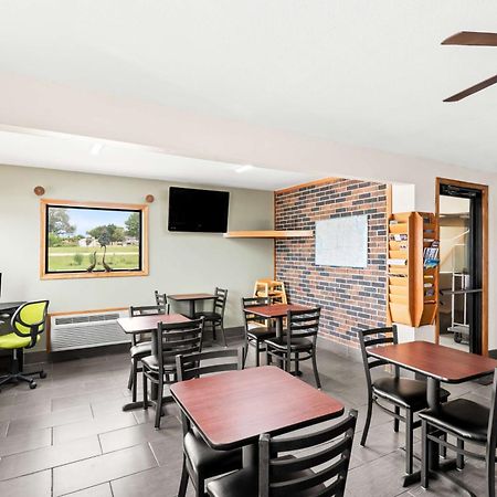 Surestay Hotel By Best Western Manchester Exterior photo